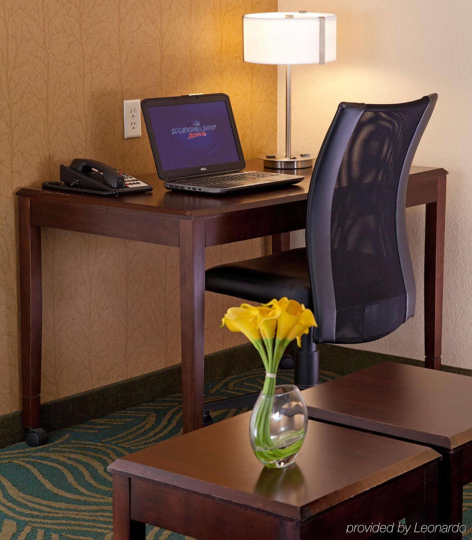 Hotel Springhill By Marriott 3*